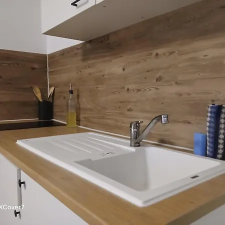 Honor-house Apartment *